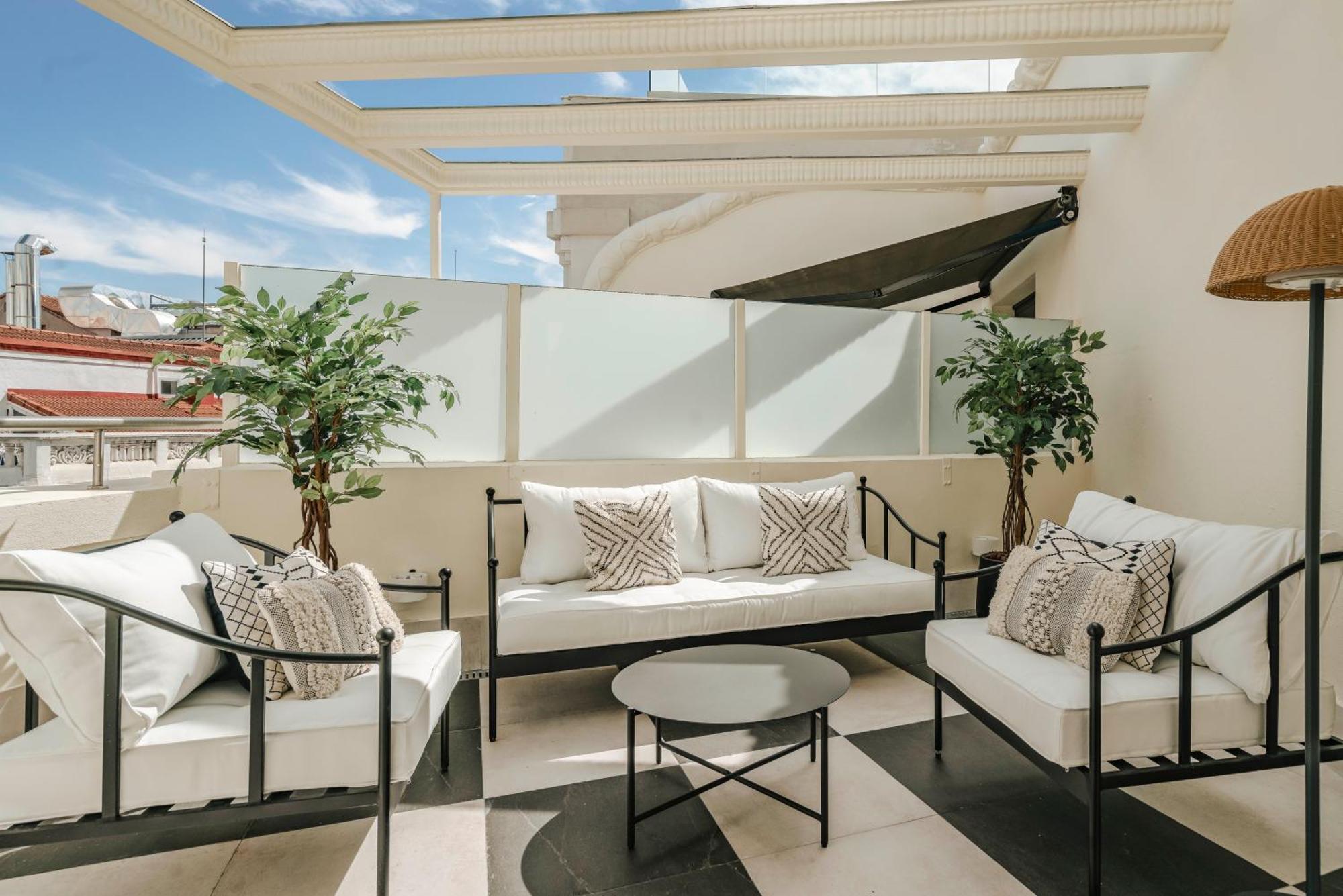 Deluxe Room with Terrace